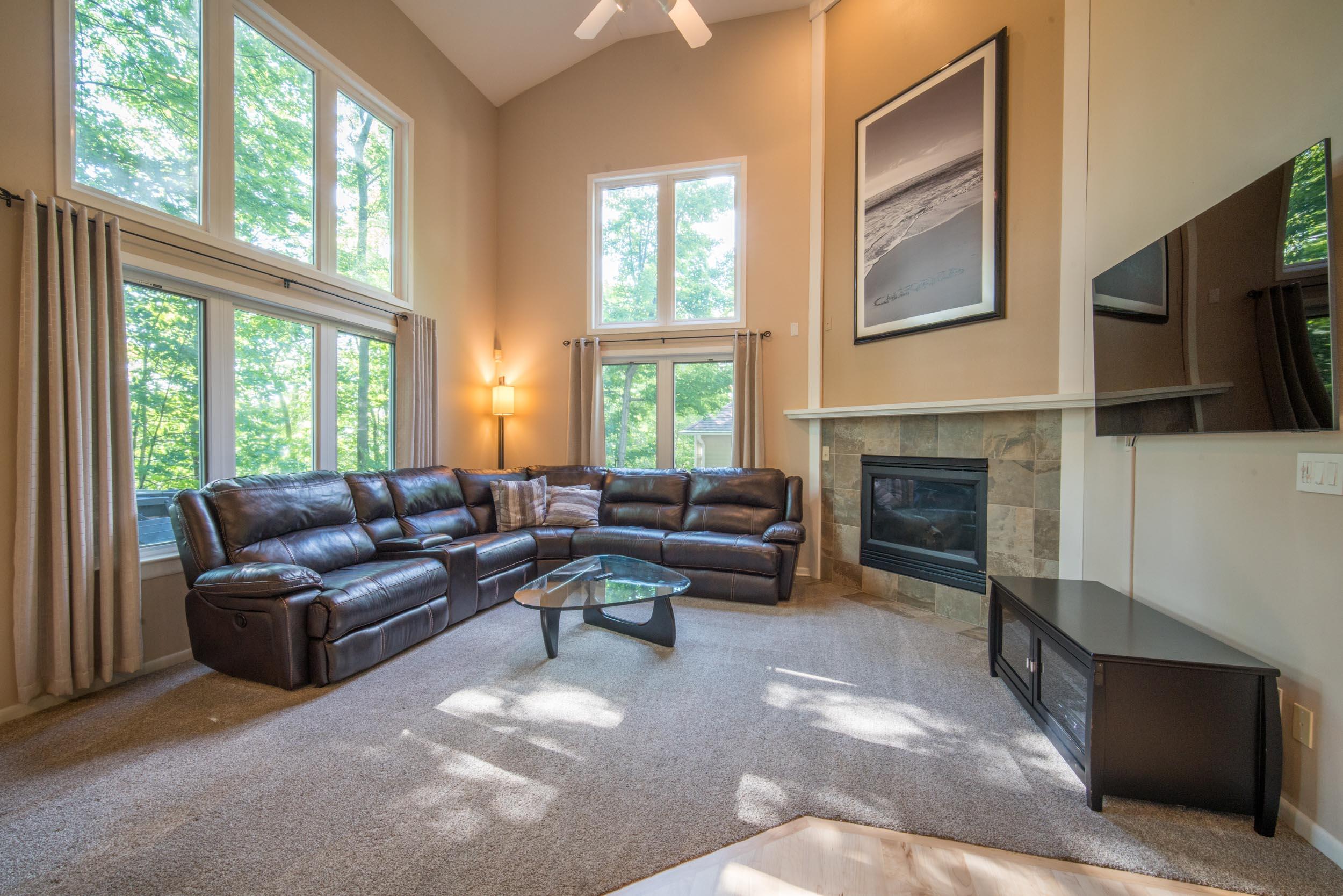 West Bend, Wisconsin, 53095, United States, 4 Bedrooms Bedrooms, ,3 BathroomsBathrooms,Residential,For Sale,1901192