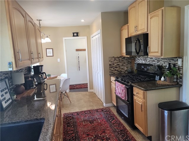 Claremont, California, 91711, United States, 3 Bedrooms Bedrooms, ,2 BathroomsBathrooms,Residential,For Sale,1935083