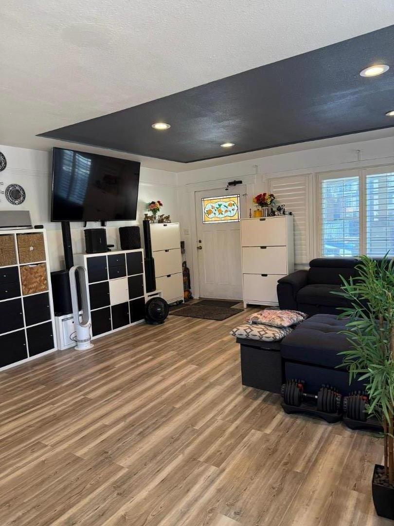 Hayward, California, 94541, United States, 2 Bedrooms Bedrooms, ,1 BathroomBathrooms,Residential,For Sale,1944993