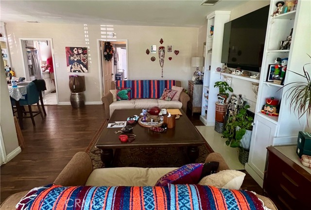 Long Beach, California, 90806, United States, 3 Bedrooms Bedrooms, ,1 BathroomBathrooms,Residential,For Sale,1981885