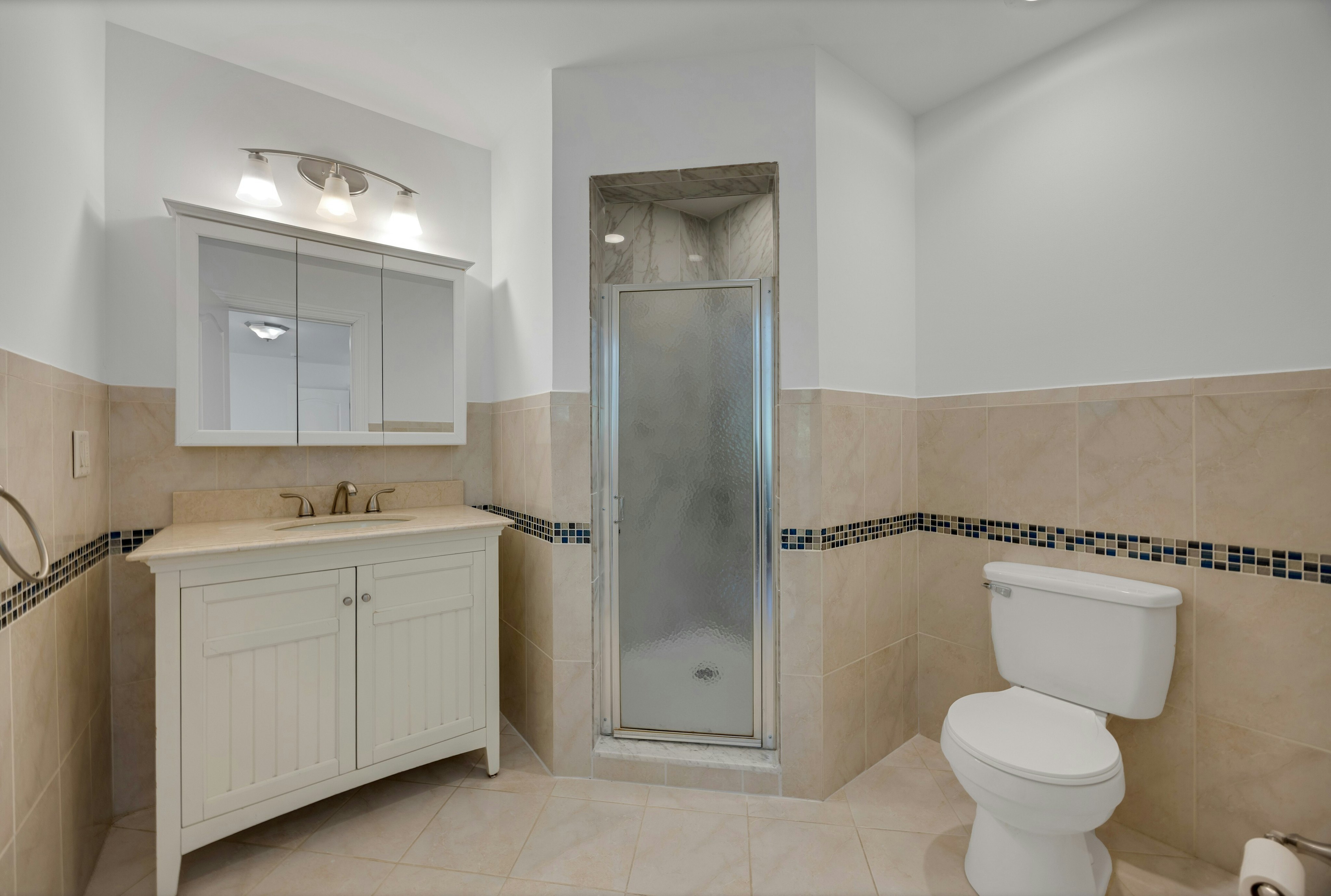  252 Mabel Place, Franklin Lakes, NJ 07417 - 物件實景