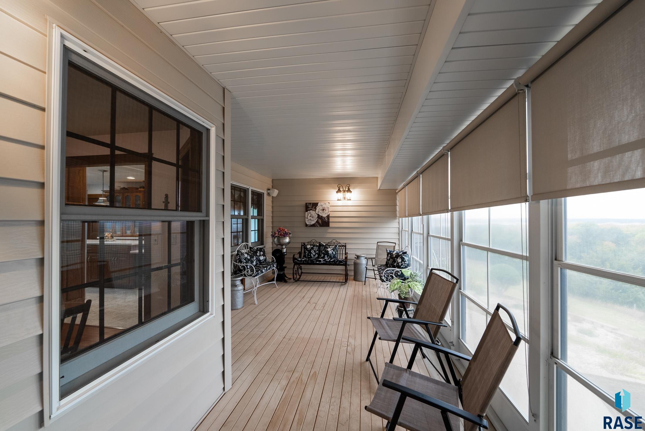 Yankton, South Dakota, 57078, United States, 6 Bedrooms Bedrooms, ,4 BathroomsBathrooms,Residential,For Sale,1975294