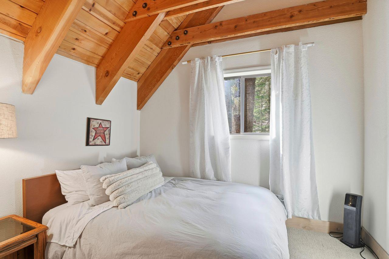 Soda Springs, California, 95728, United States, 3 Bedrooms Bedrooms, ,2 BathroomsBathrooms,Residential,For Sale,1998980