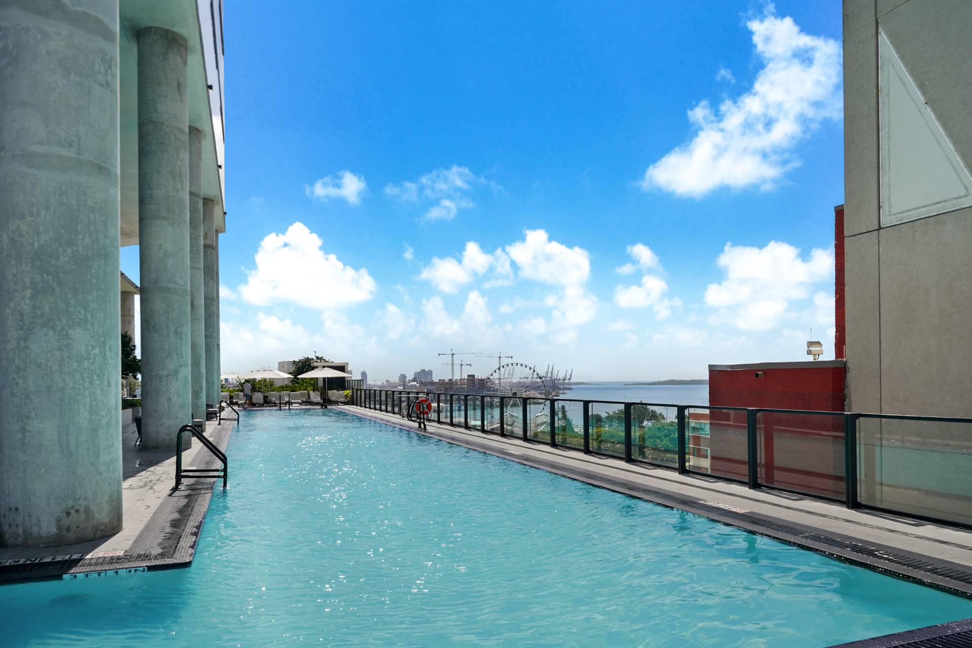  398 NE 5th St, Miami, FL, 33132 - 物件實景