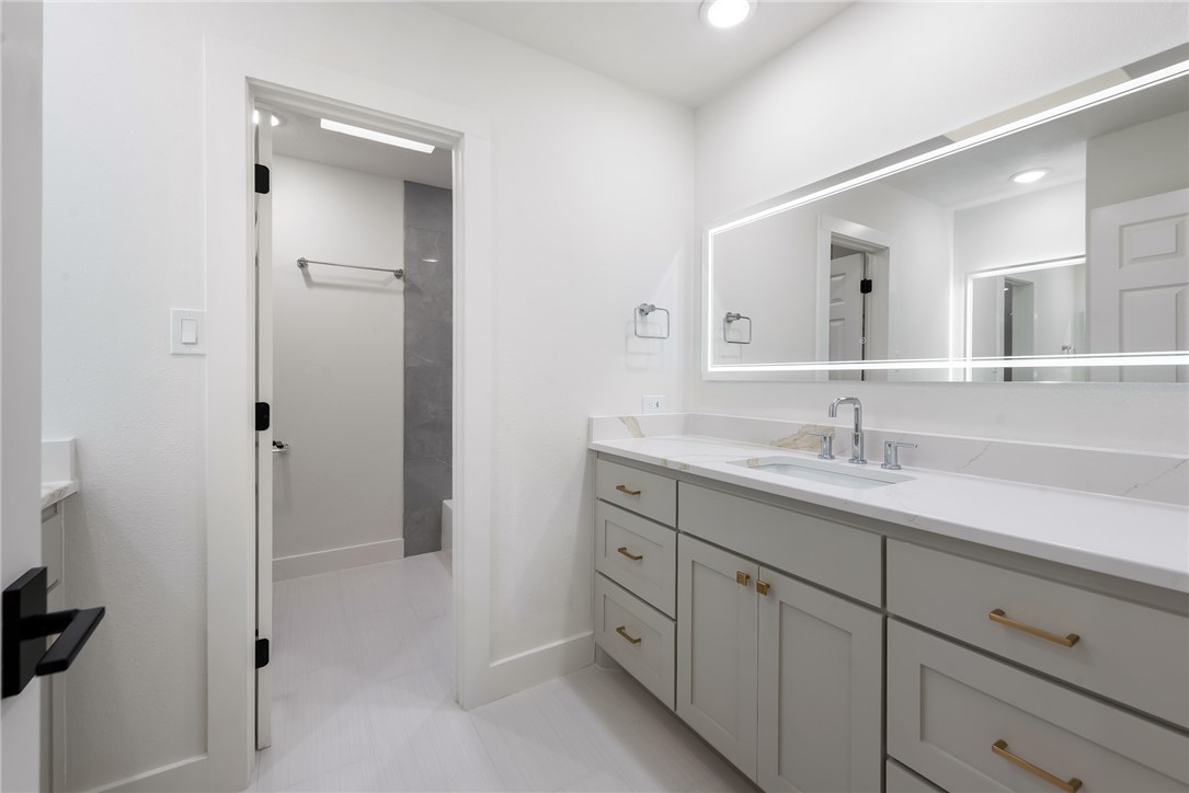 College Station, Texas, 77845, United States, 4 Bedrooms Bedrooms, ,5 BathroomsBathrooms,Residential,For Sale,1697908
