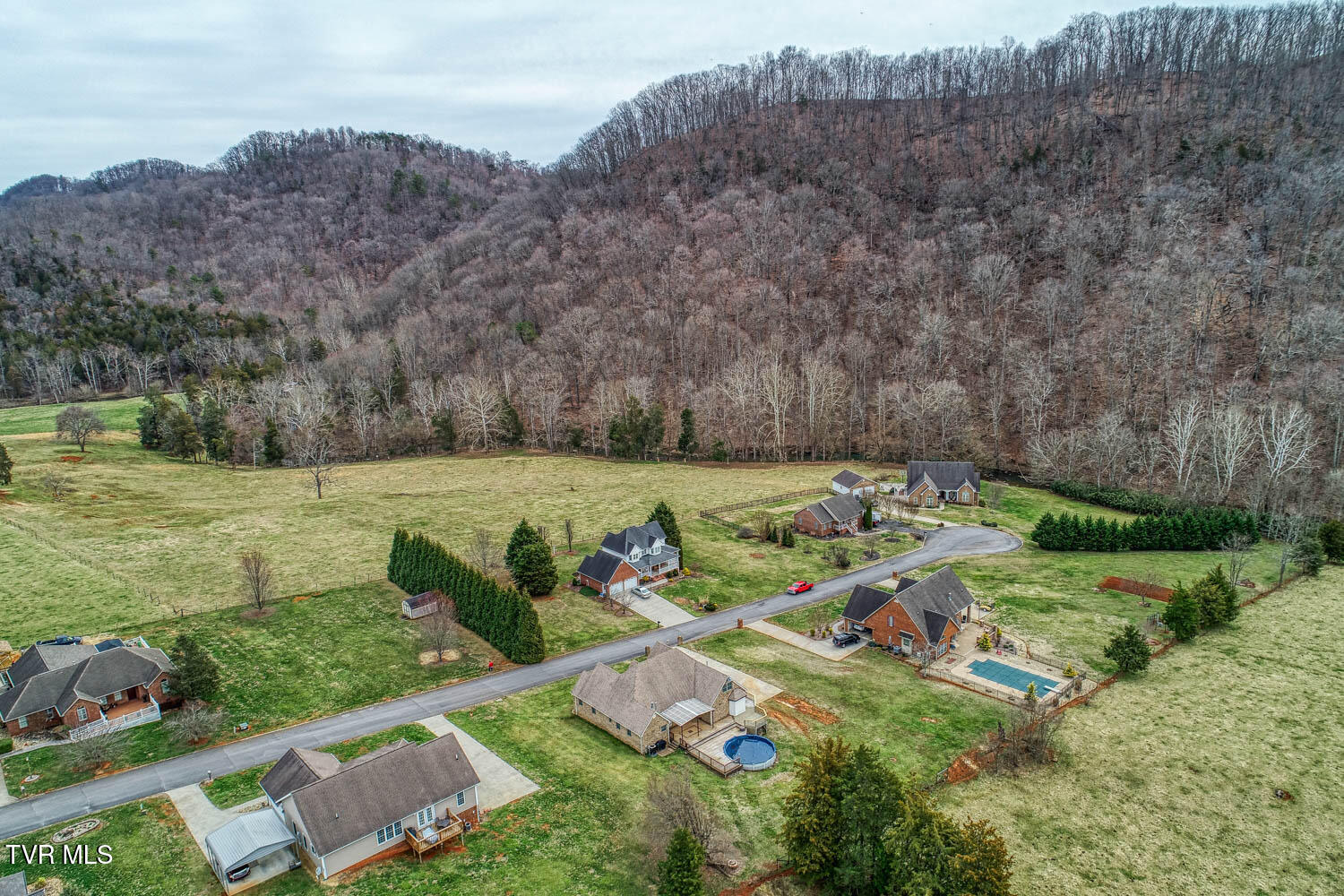 Rogersville, Tennessee, 37857, United States, 4 Bedrooms Bedrooms, ,4 BathroomsBathrooms,Residential,For Sale,2042868