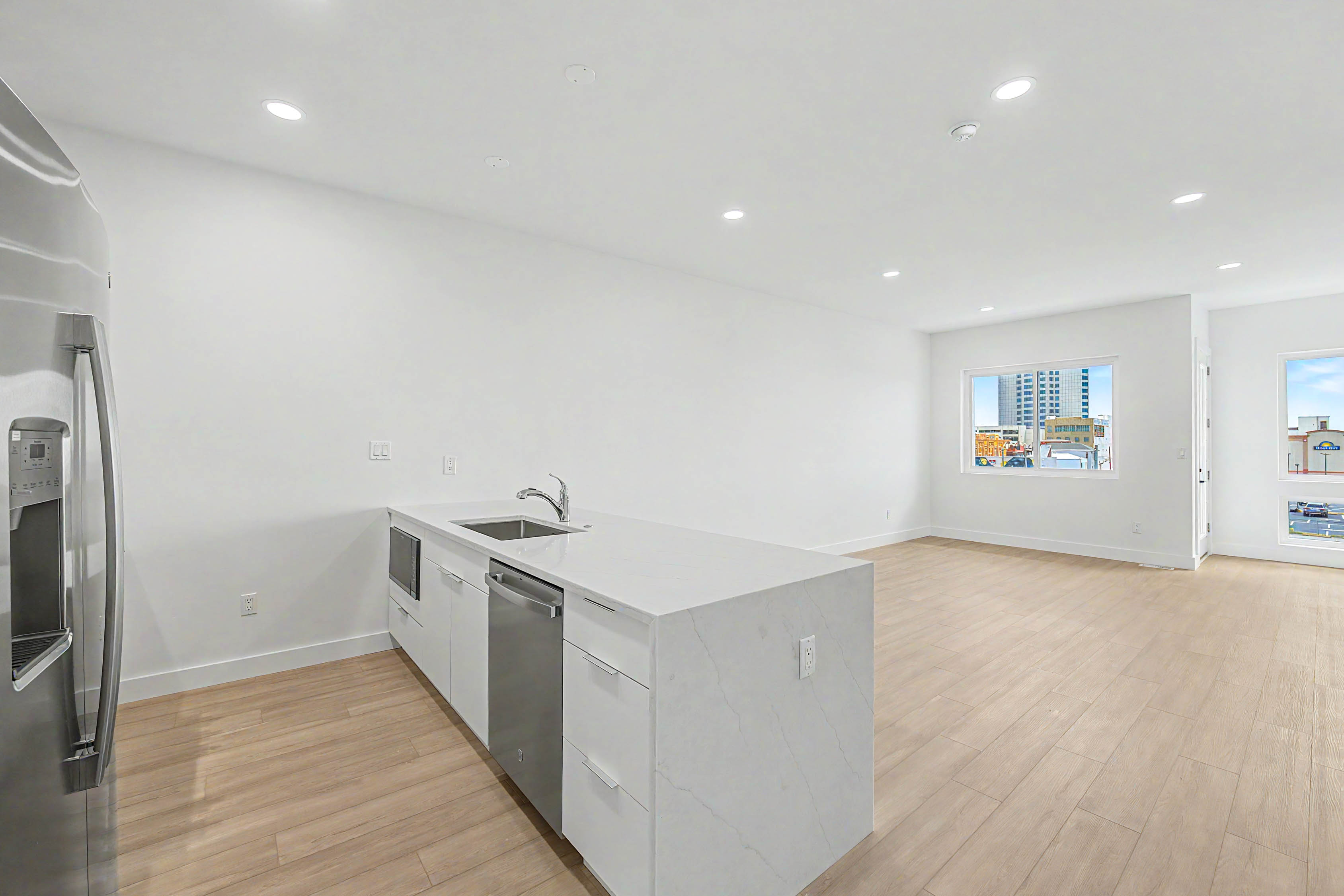  105 B Westminster Avenue - 物件實景