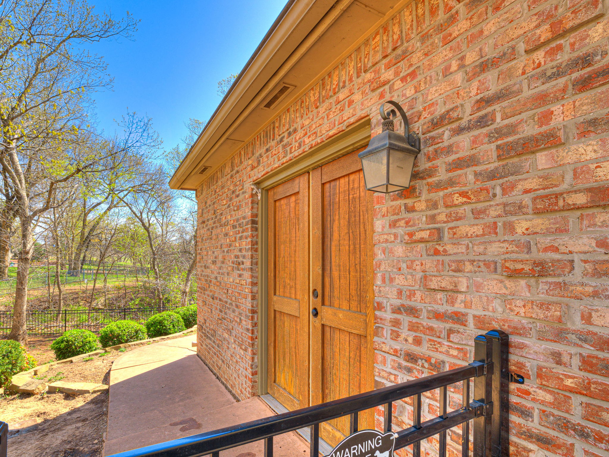 Edmond, Oklahoma, 73003, United States, 3 Bedrooms Bedrooms, ,3 BathroomsBathrooms,Residential,For Sale,1907652