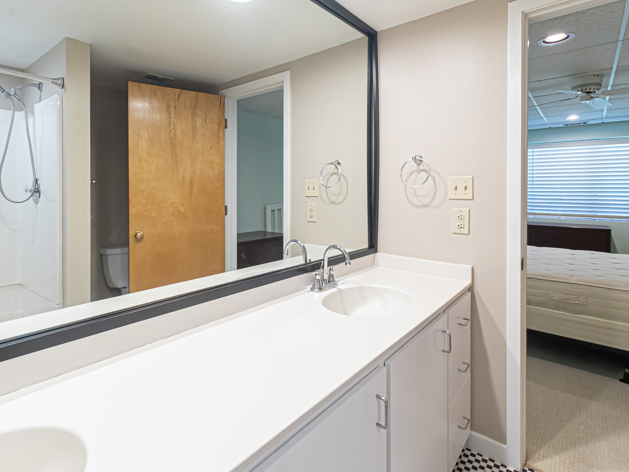 Hilton Head Island, South Carolina, 29926, United States, 3 Bedrooms Bedrooms, ,3 BathroomsBathrooms,Residential,For Sale,1979140