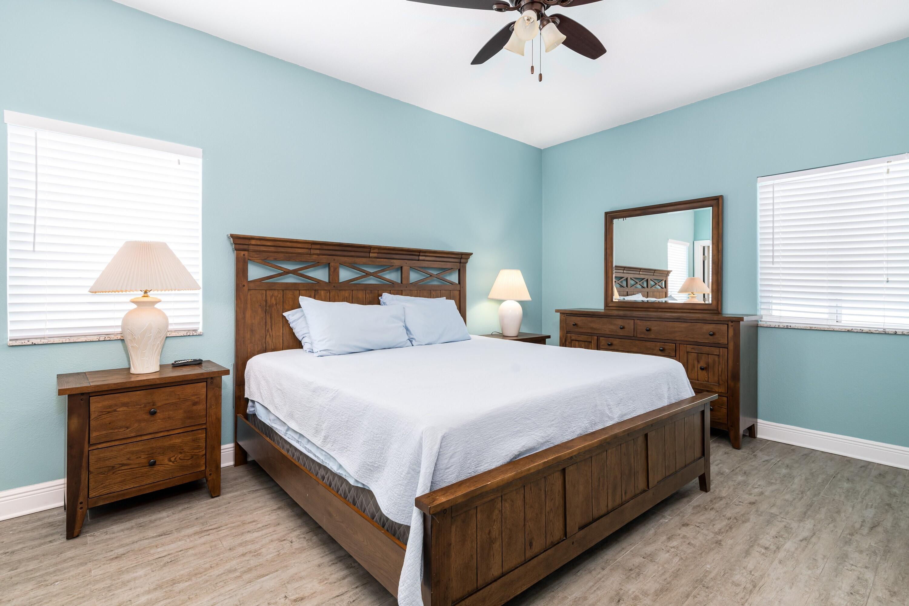 MARATHON, Florida, 33050, United States, 3 Bedrooms Bedrooms, ,2 BathroomsBathrooms,Residential,For Sale,1989010