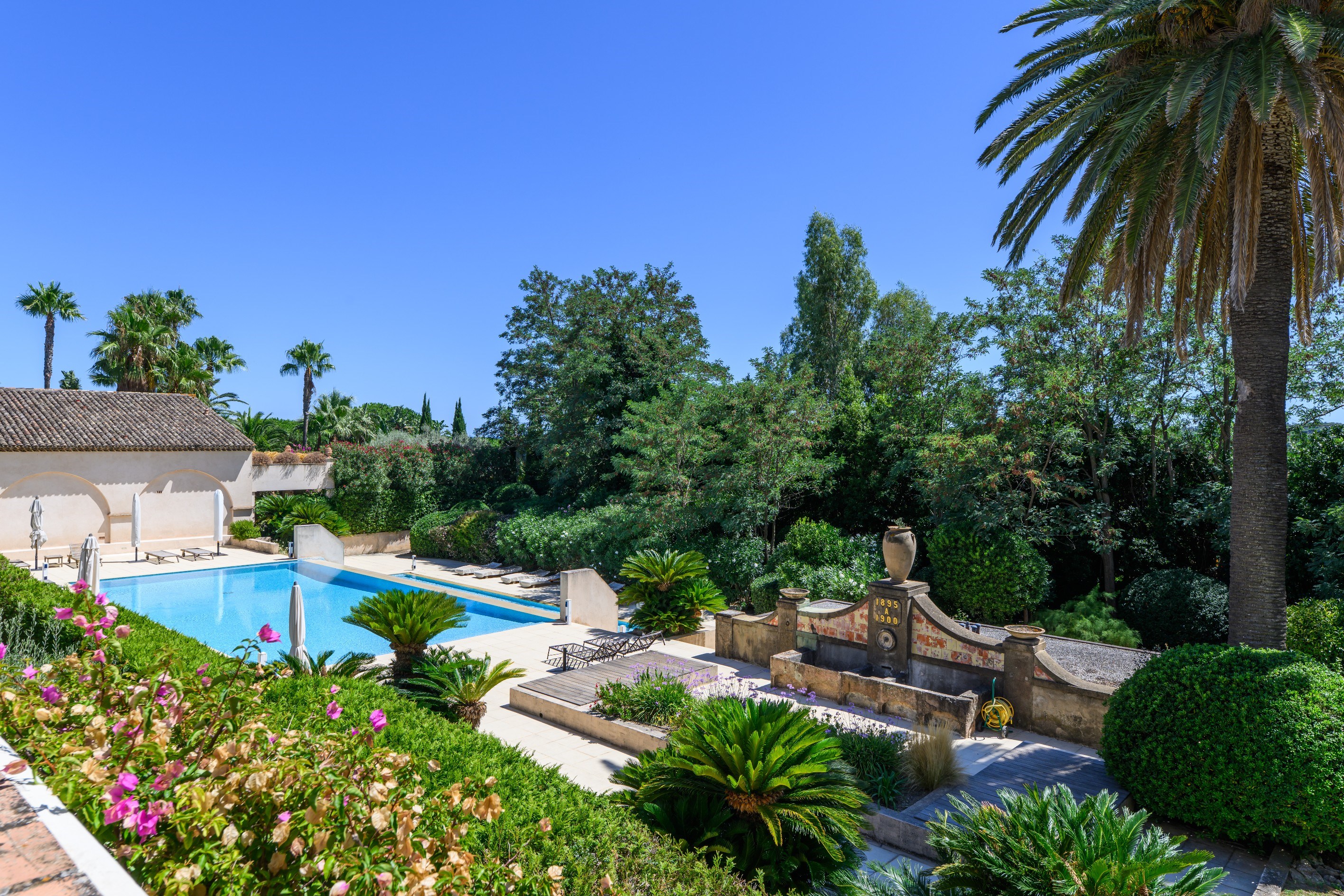  Exclusive property in Les Parcs de St-Tropez 125 sqm apartment, guest flat & ga… - 物件實景