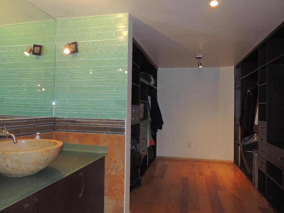 INSURGENTES, Metepec, Estado de méxico, 52172, Mexico, 4 Bedrooms Bedrooms, ,4 BathroomsBathrooms,Residential,For Sale,INSURGENTES,1628764