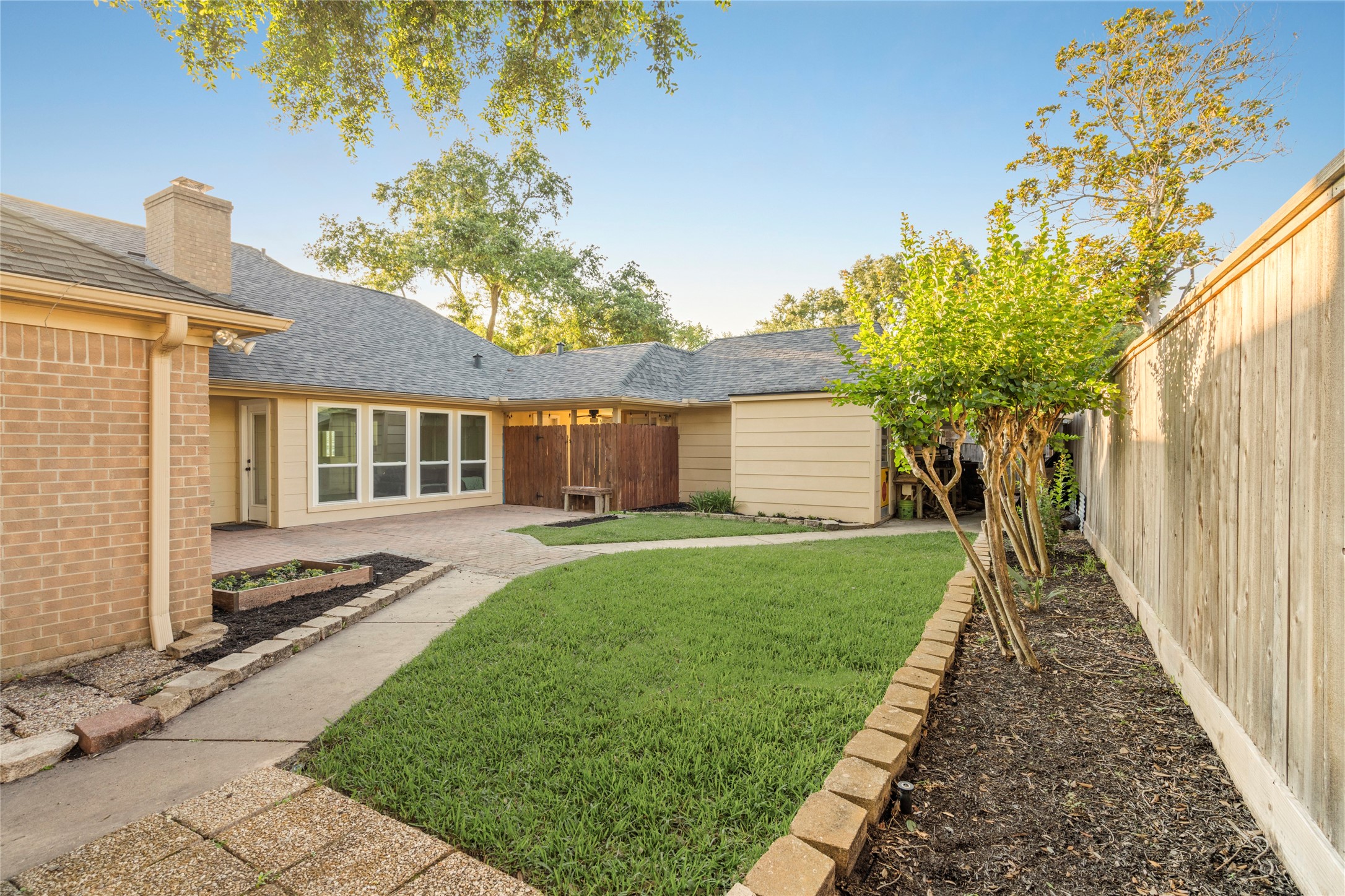  6707 Cedar Street - 物件實景