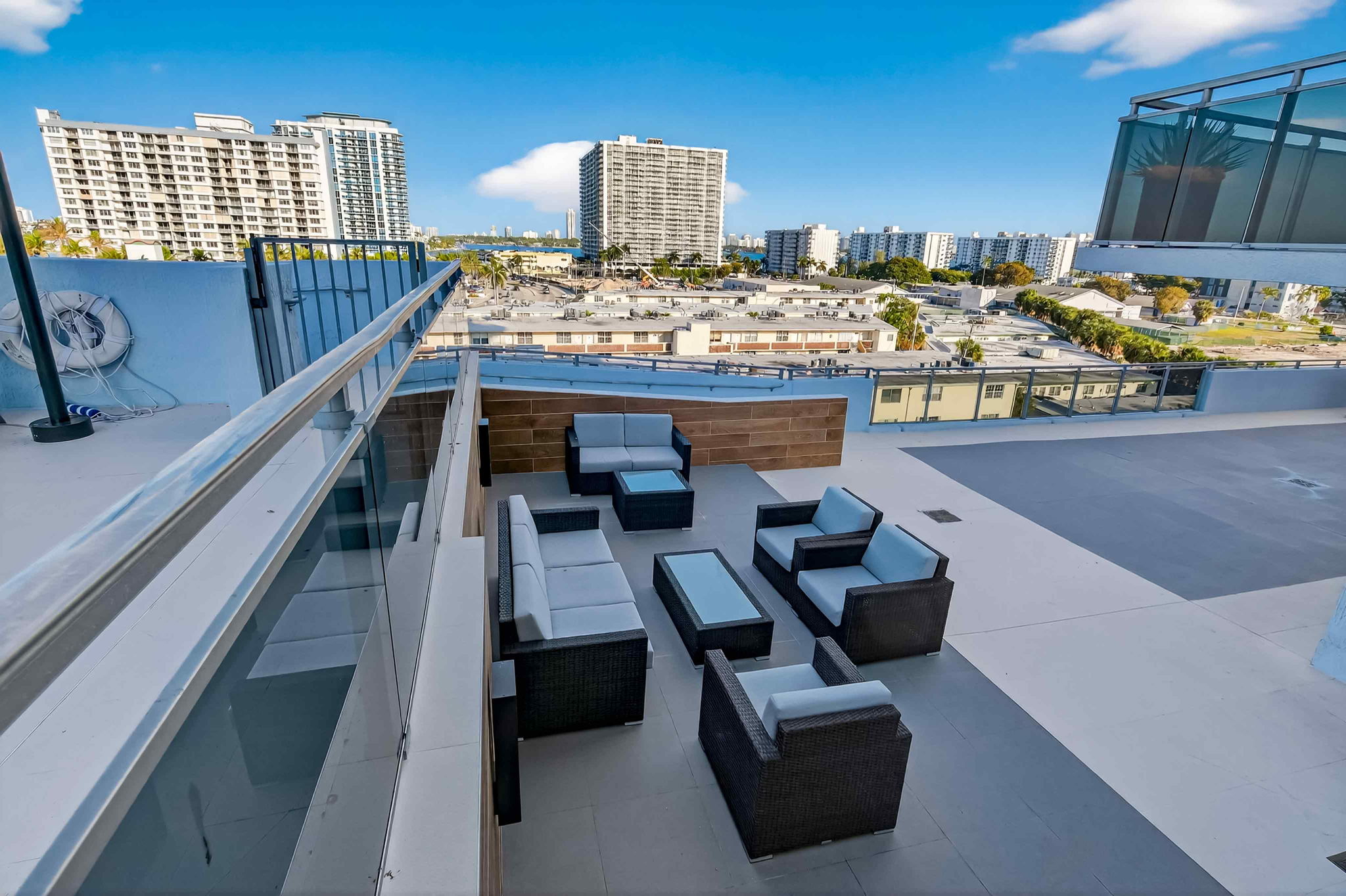  7901 S Hispanola Ave, North Bay Village, FL, 33141 - 物件實景