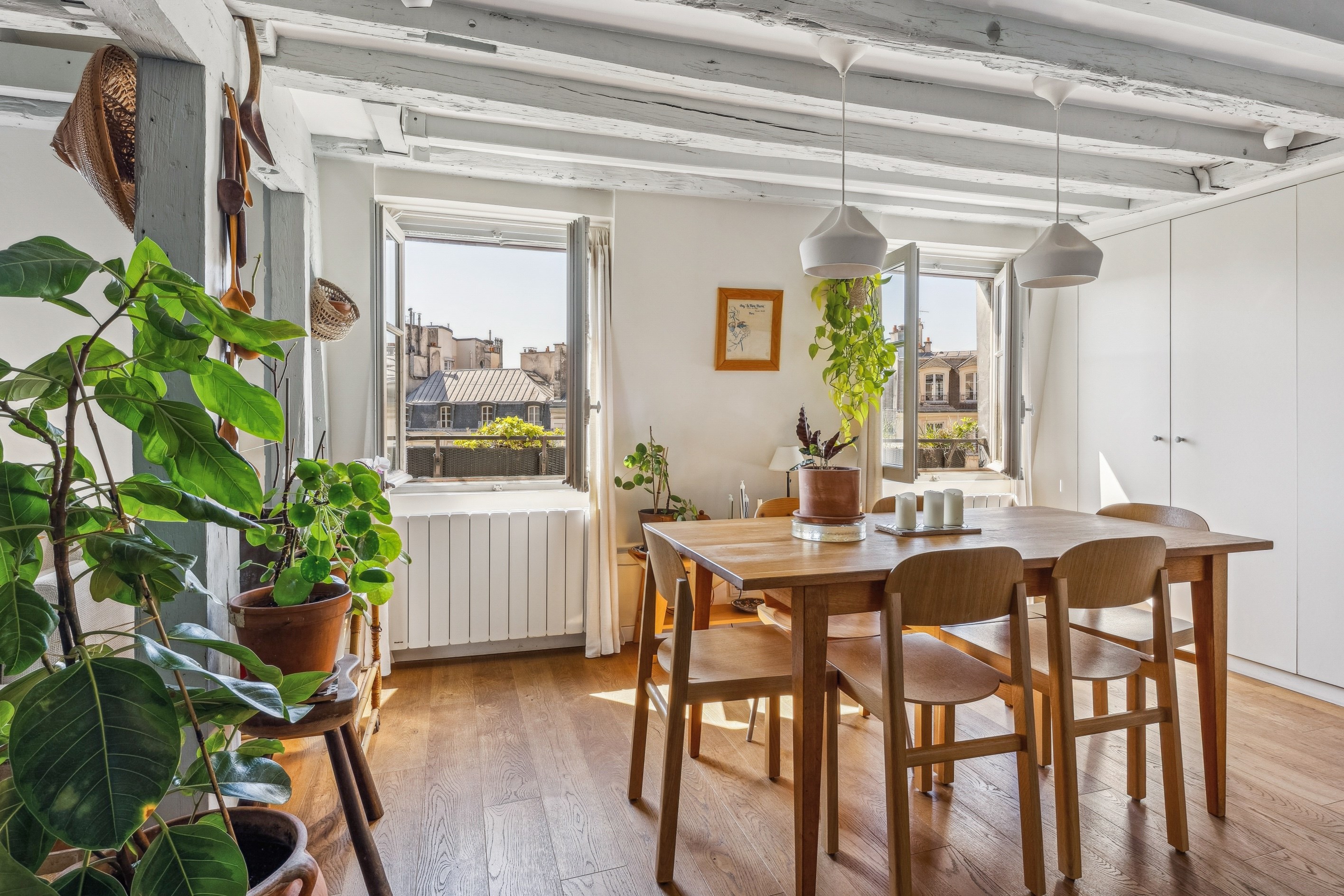  FOR SALE - RARE - Apartment - Place Dauphine - 2 bedrooms - 75001 Paris - 物件實景