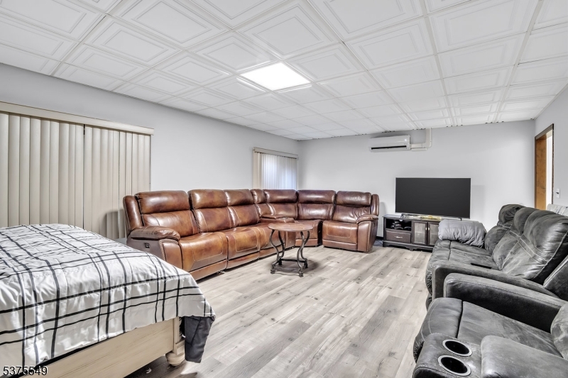 Nutley Twp., New Jersey, 07110, United States, 5 Bedrooms Bedrooms, ,4 BathroomsBathrooms,Residential,For Sale,1906796