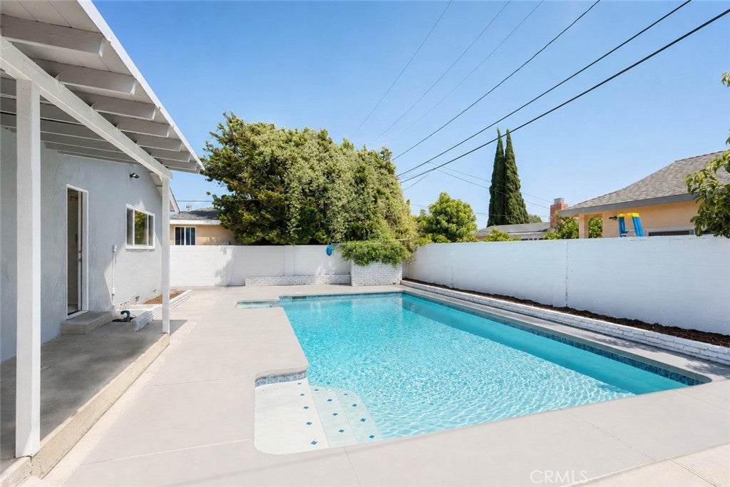 Garden Grove, California, 92841, United States, 5 Bedrooms Bedrooms, ,4 BathroomsBathrooms,Residential,For Sale,2040059