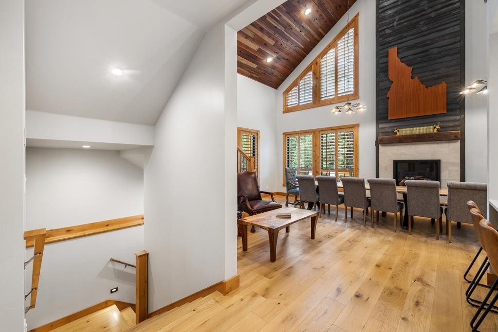 McCall, Idaho, 83638, United States, 8 Bedrooms Bedrooms, ,6 BathroomsBathrooms,Residential,For Sale,1974321