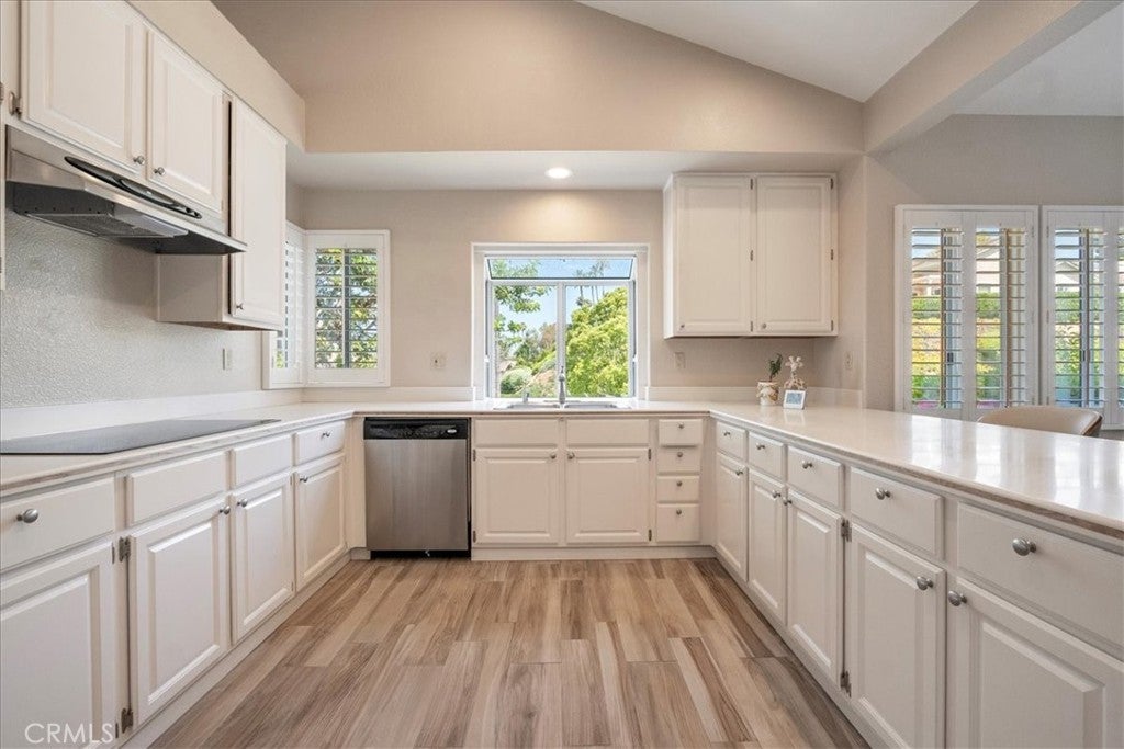 Bonsall, California, 92003, United States, 3 Bedrooms Bedrooms, ,3 BathroomsBathrooms,Residential,For Sale,1892878