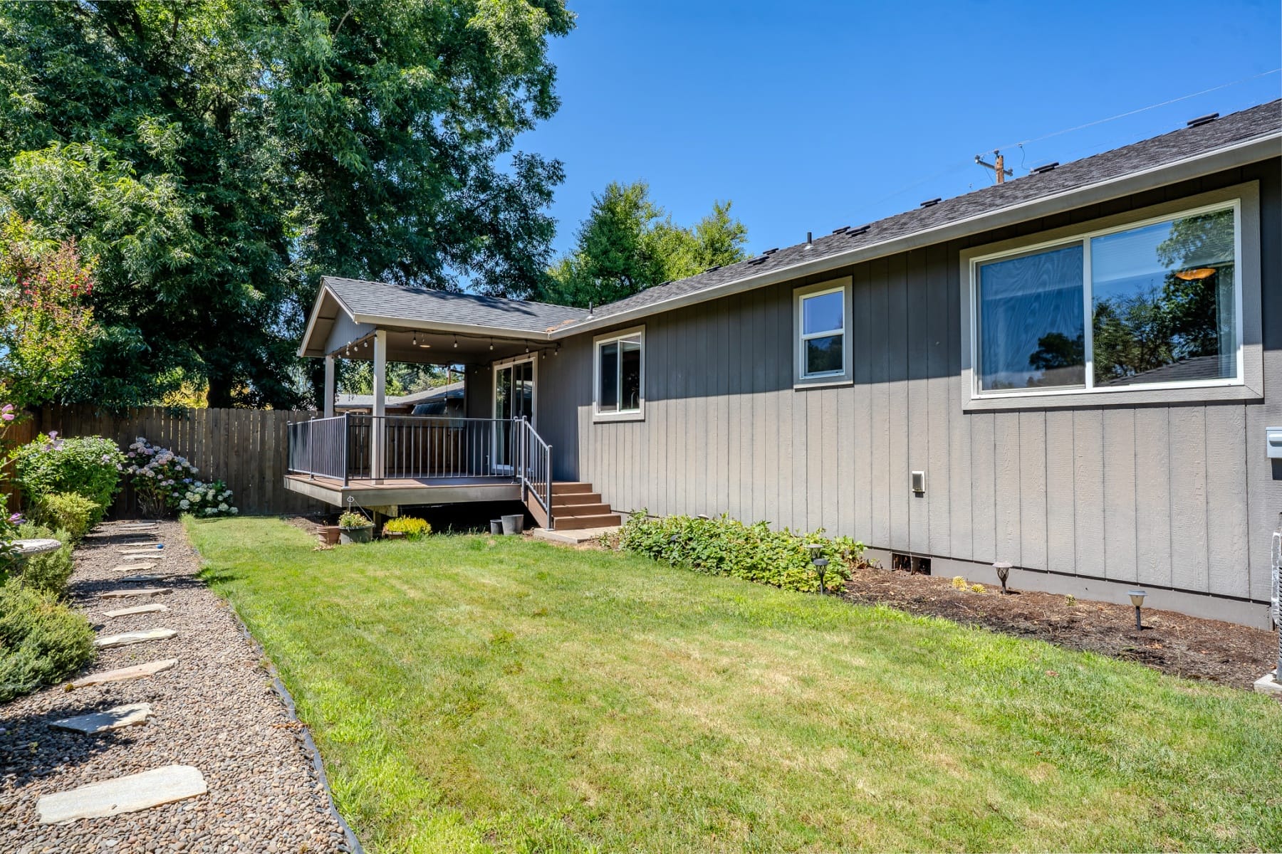  2196 Crestbrook Road Medford, OR 97504 - 物件實景