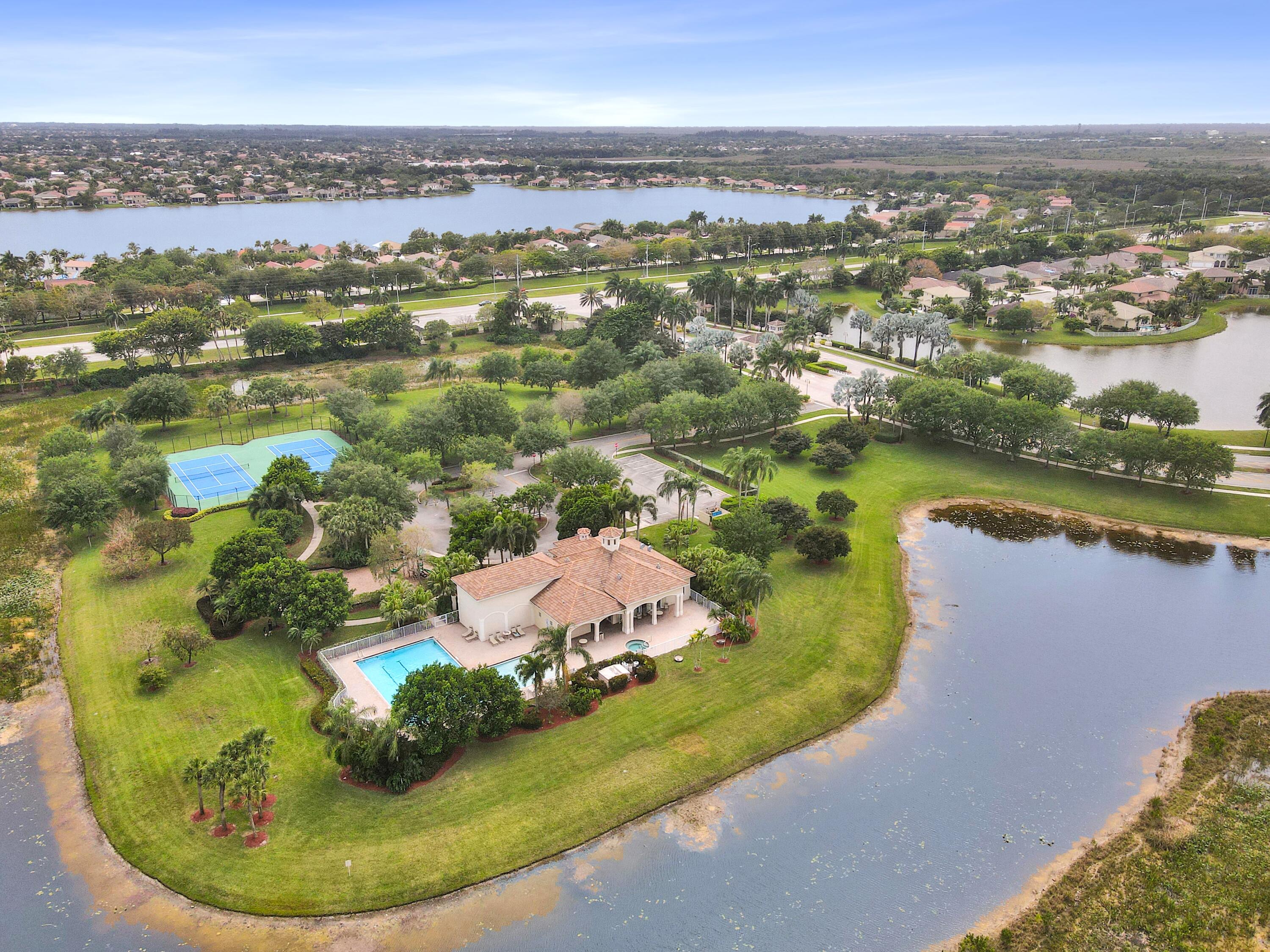 Pembroke Pines, Florida, 33332, United States, 3 Bedrooms Bedrooms, ,2 BathroomsBathrooms,Residential,For Sale,1987784