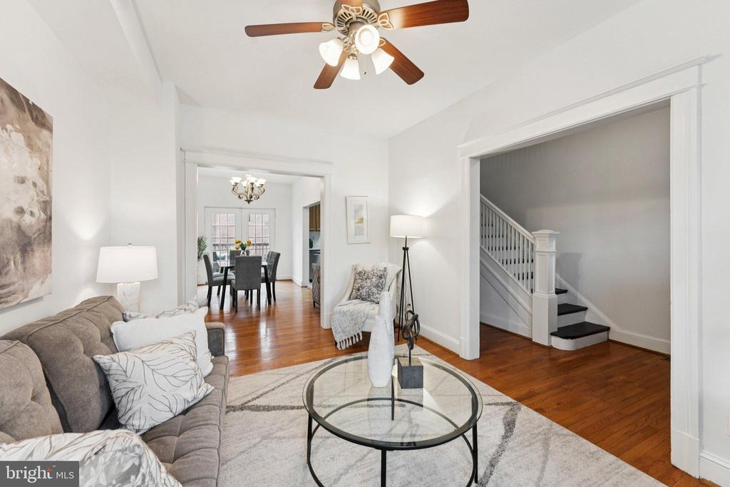 Washington, District of Columbia, 20001, United States, 4 Bedrooms Bedrooms, ,3 BathroomsBathrooms,Residential,For Sale,2001176