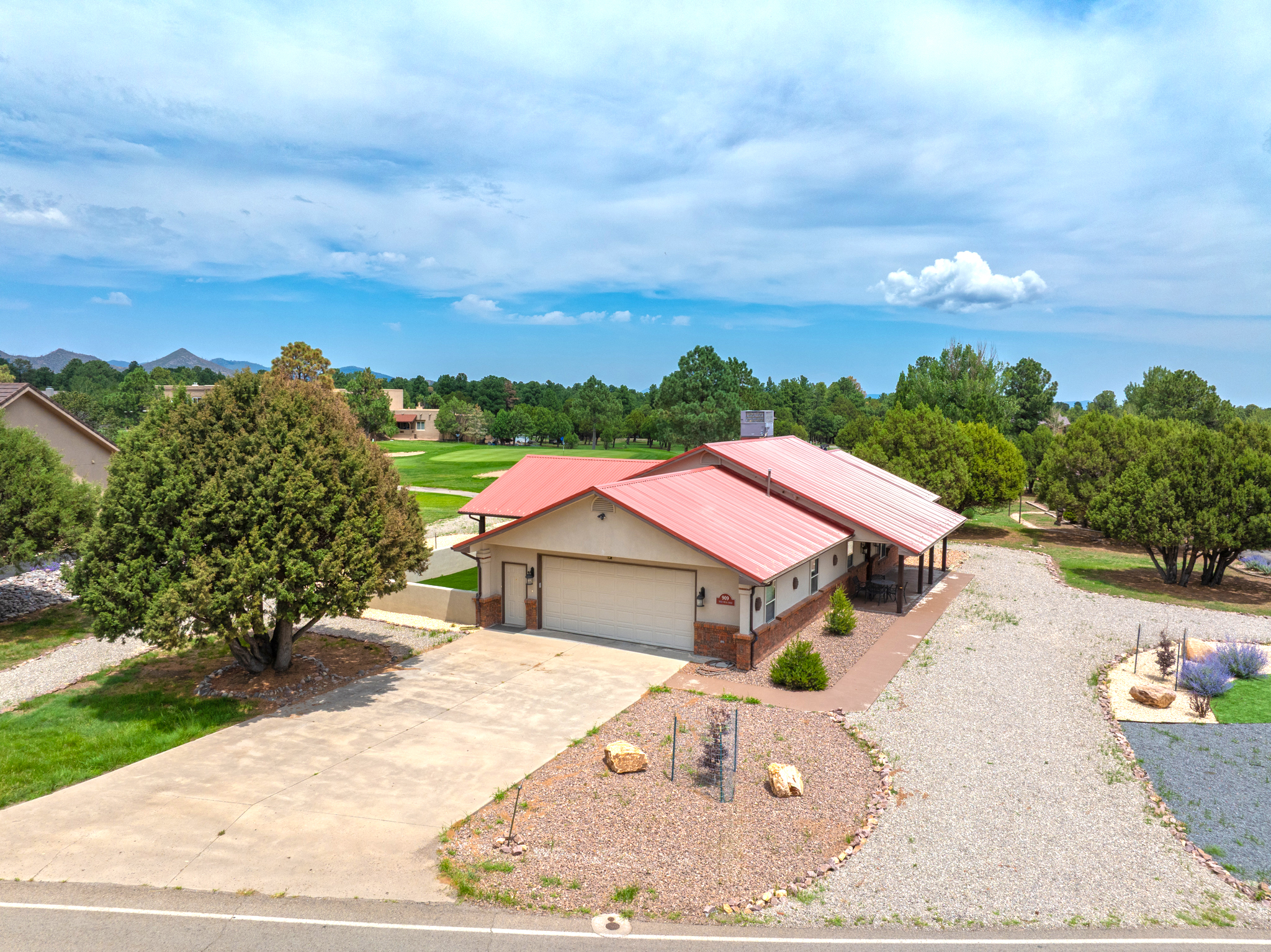 Alto, New Mexico, 88312, United States, 3 Bedrooms Bedrooms, ,2 BathroomsBathrooms,Residential,For Sale,1891048