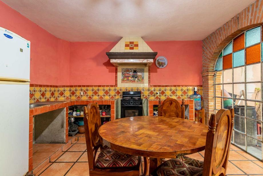 San Miguel de Allende, Guanajuato, 37727, Mexico, 4 Bedrooms Bedrooms, ,2 BathroomsBathrooms,Residential,For Sale,1996086