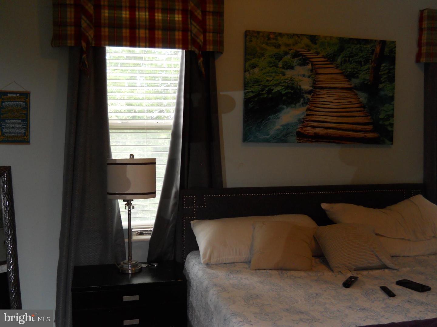 Fairfax, Virginia, 22030, United States, 4 Bedrooms Bedrooms, ,4 BathroomsBathrooms,Residential,For Sale,1991943