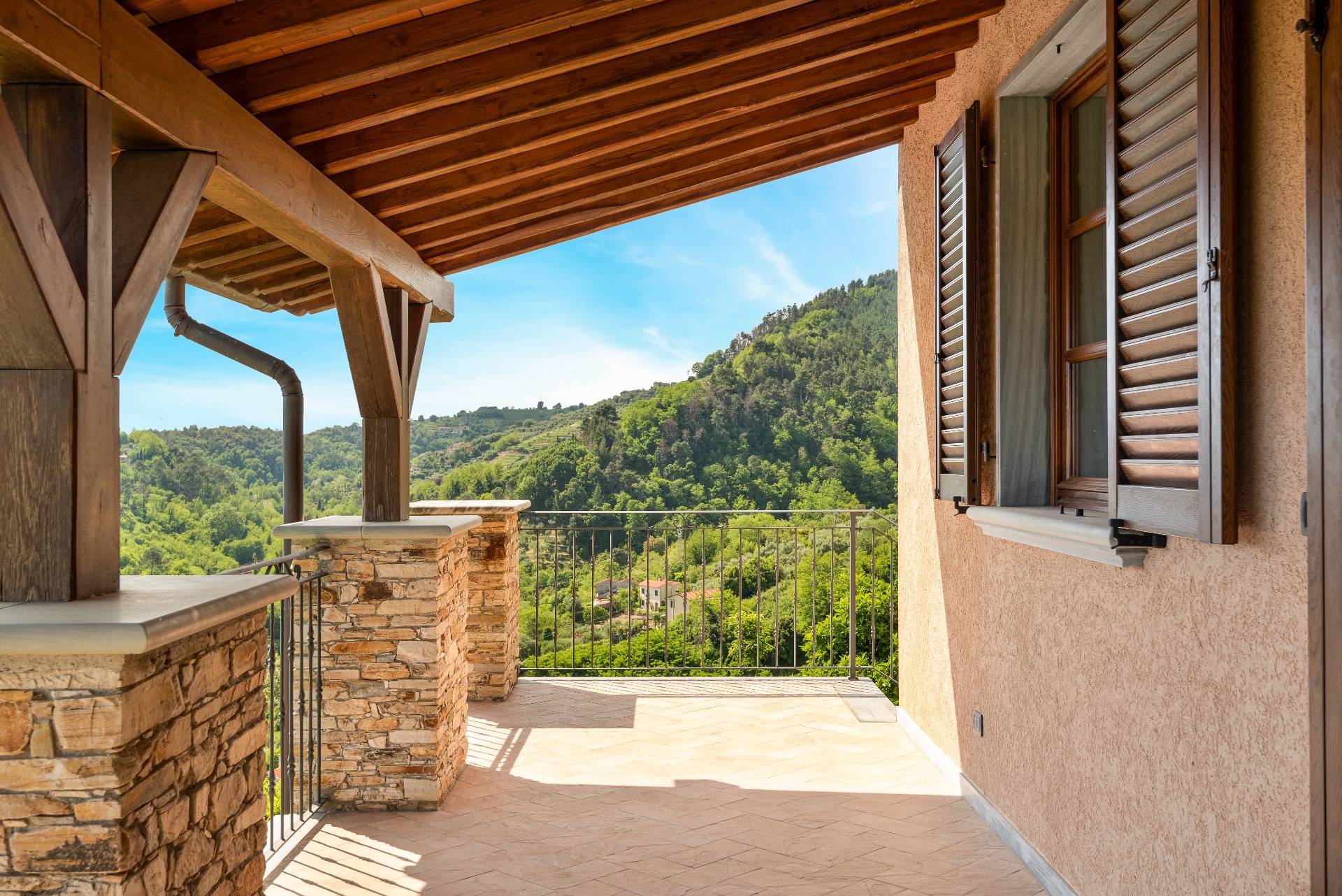 Via Pescino, Pietrasanta, Lucca, 55045, IT, 4 Bedrooms Bedrooms, ,4 BathroomsBathrooms,Residential,For Sale,Via Pescino,1534158