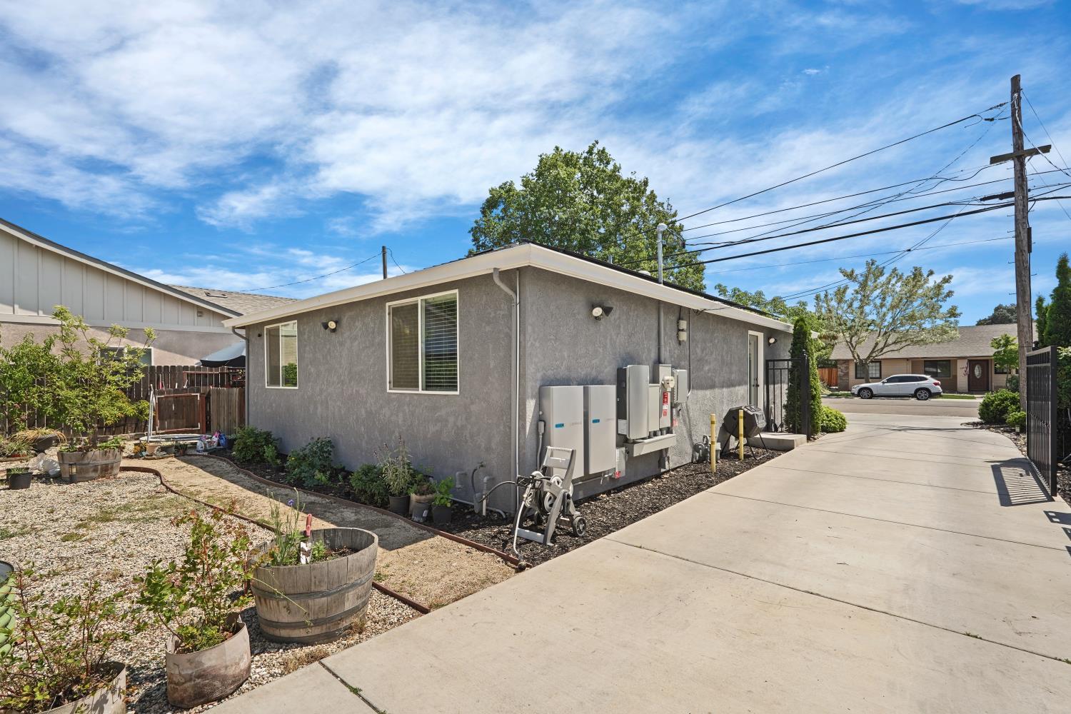 Woodbridge, California, 95258, United States, 2 Bedrooms Bedrooms, ,2 BathroomsBathrooms,Residential,For Sale,2049310