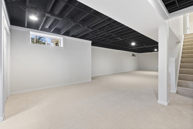 Lake in the Hills, Illinois, 60156, United States, 4 Bedrooms Bedrooms, ,3 BathroomsBathrooms,Residential,For Sale,1987015