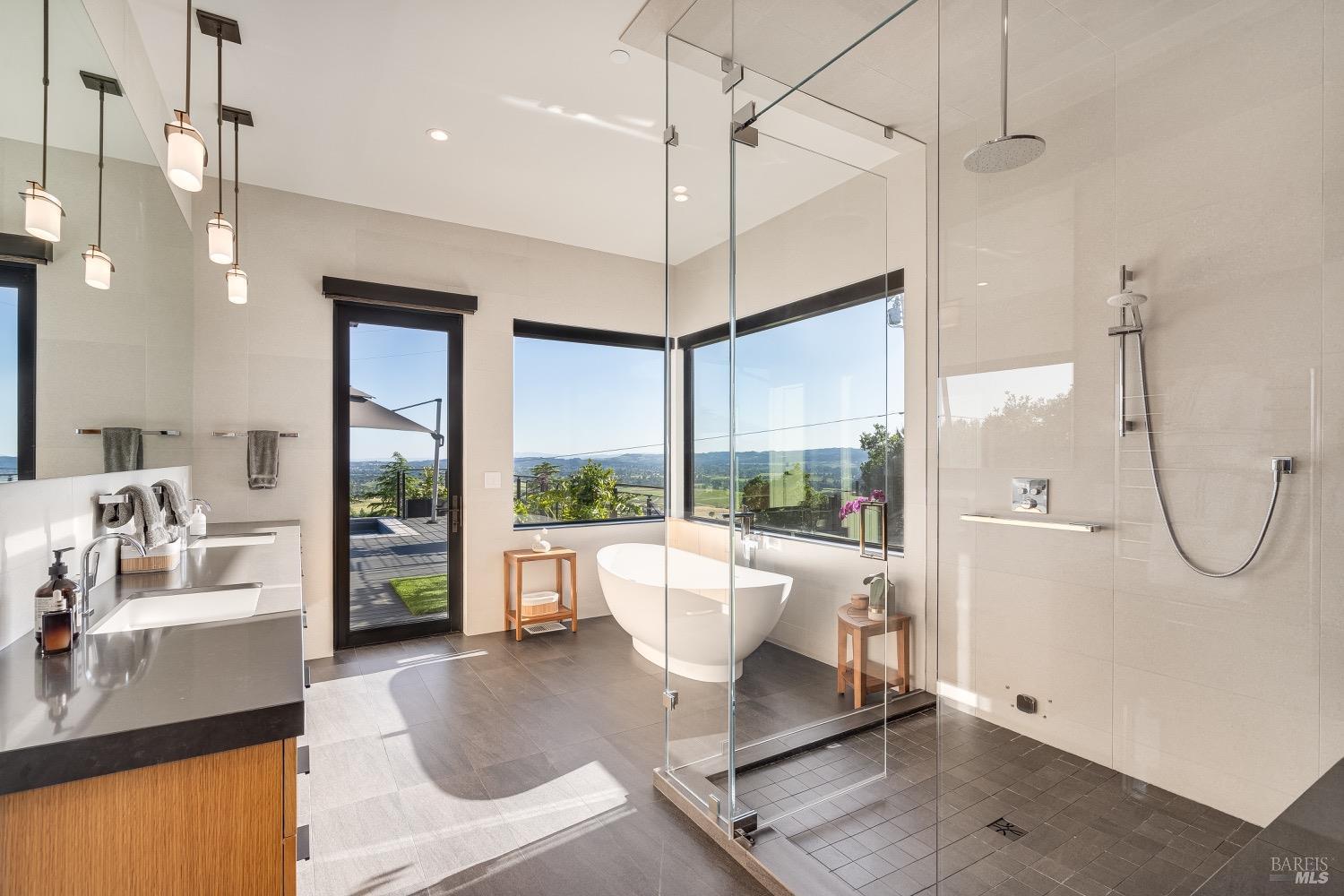 Napa, California, 94558, United States, 2 Bedrooms Bedrooms, ,5 BathroomsBathrooms,Residential,For Sale,1759434