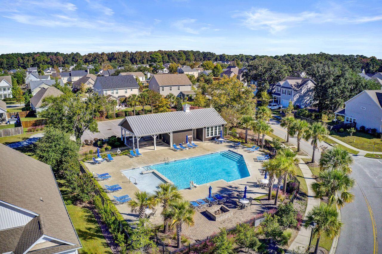 Johns Island, South Carolina, 29455, United States, 4 Bedrooms Bedrooms, ,2 BathroomsBathrooms,Residential,For Sale,1967653