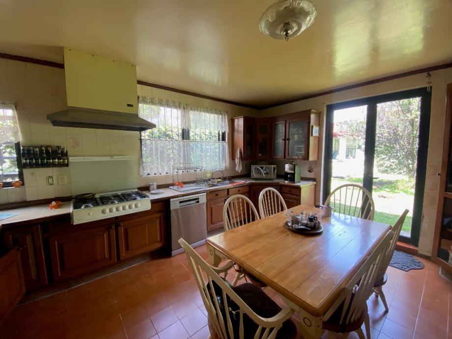 Atizapán de Zaragoza, Estado de méxico, 52950, Mexico, 4 Bedrooms Bedrooms, ,4 BathroomsBathrooms,Residential,For Sale,1917207