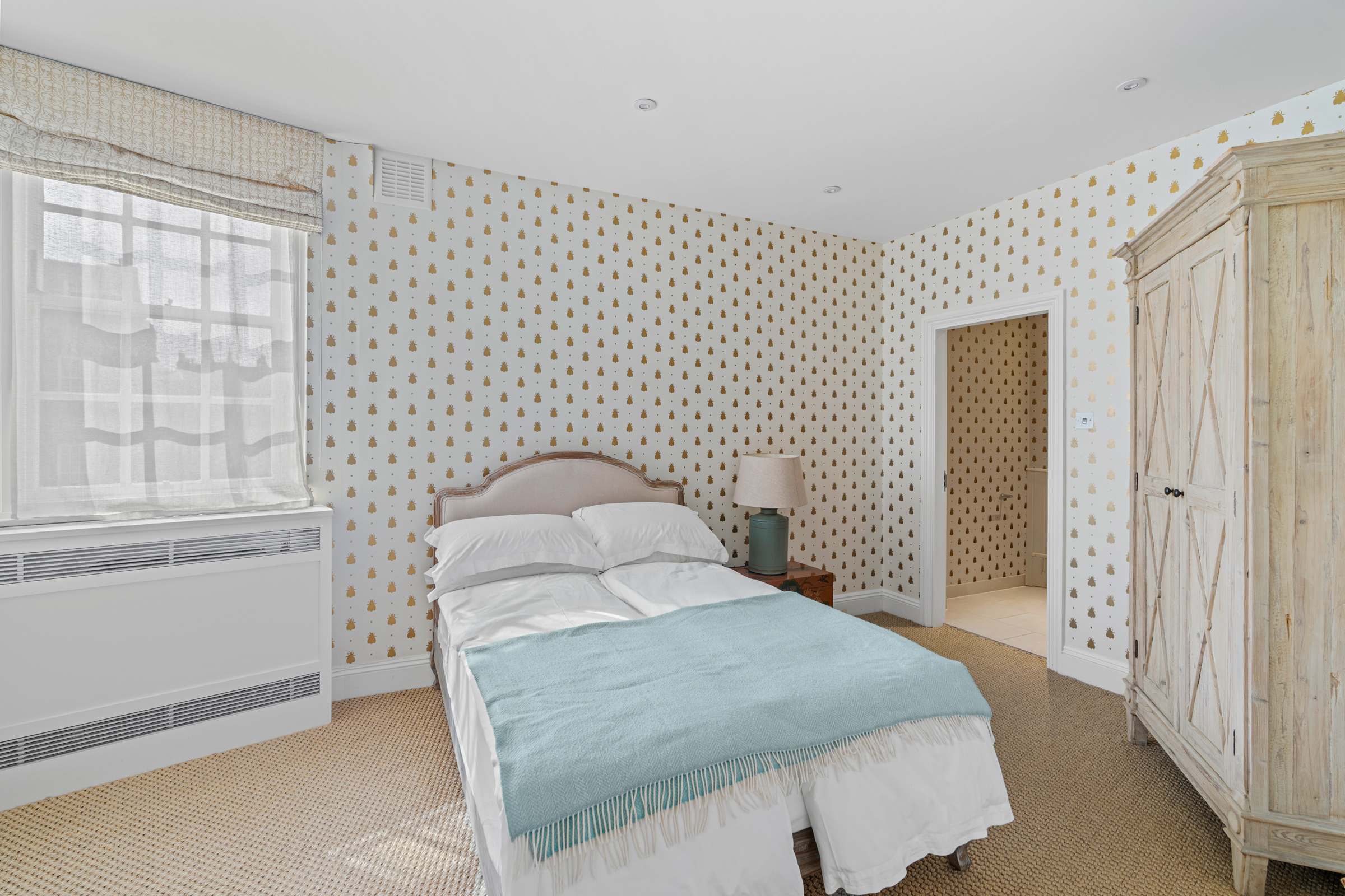  A Four-Bedroom Apartment Moments from Sloane Square with Porter and Parking - 物件實景