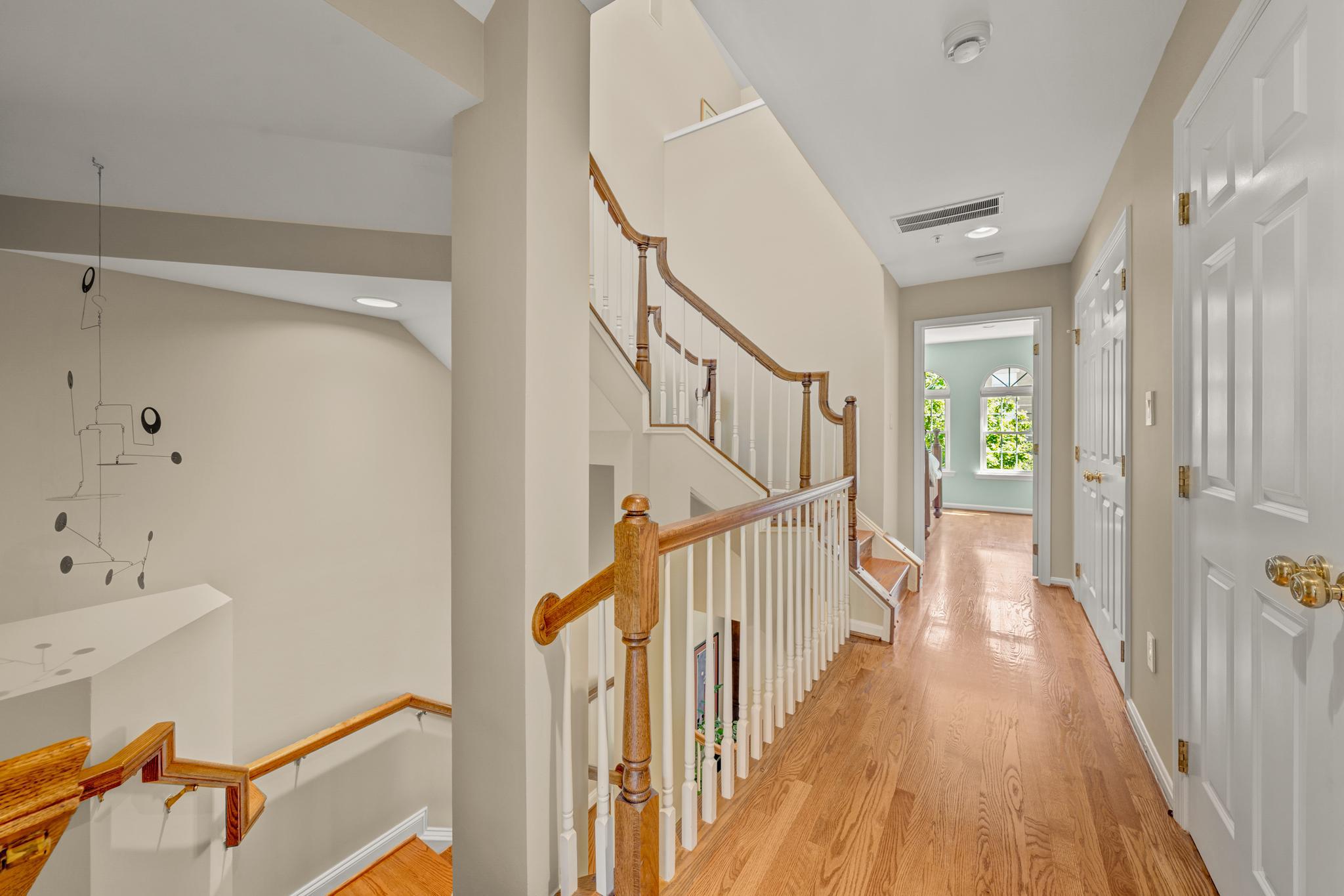 12076 Kinsley Place, Reston, VA, 20190 - 物件實景