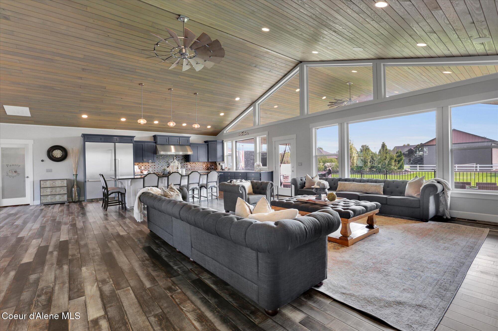 Post Falls, Idaho, 83854, United States, 5 Bedrooms Bedrooms, ,5 BathroomsBathrooms,Residential,For Sale,1981569