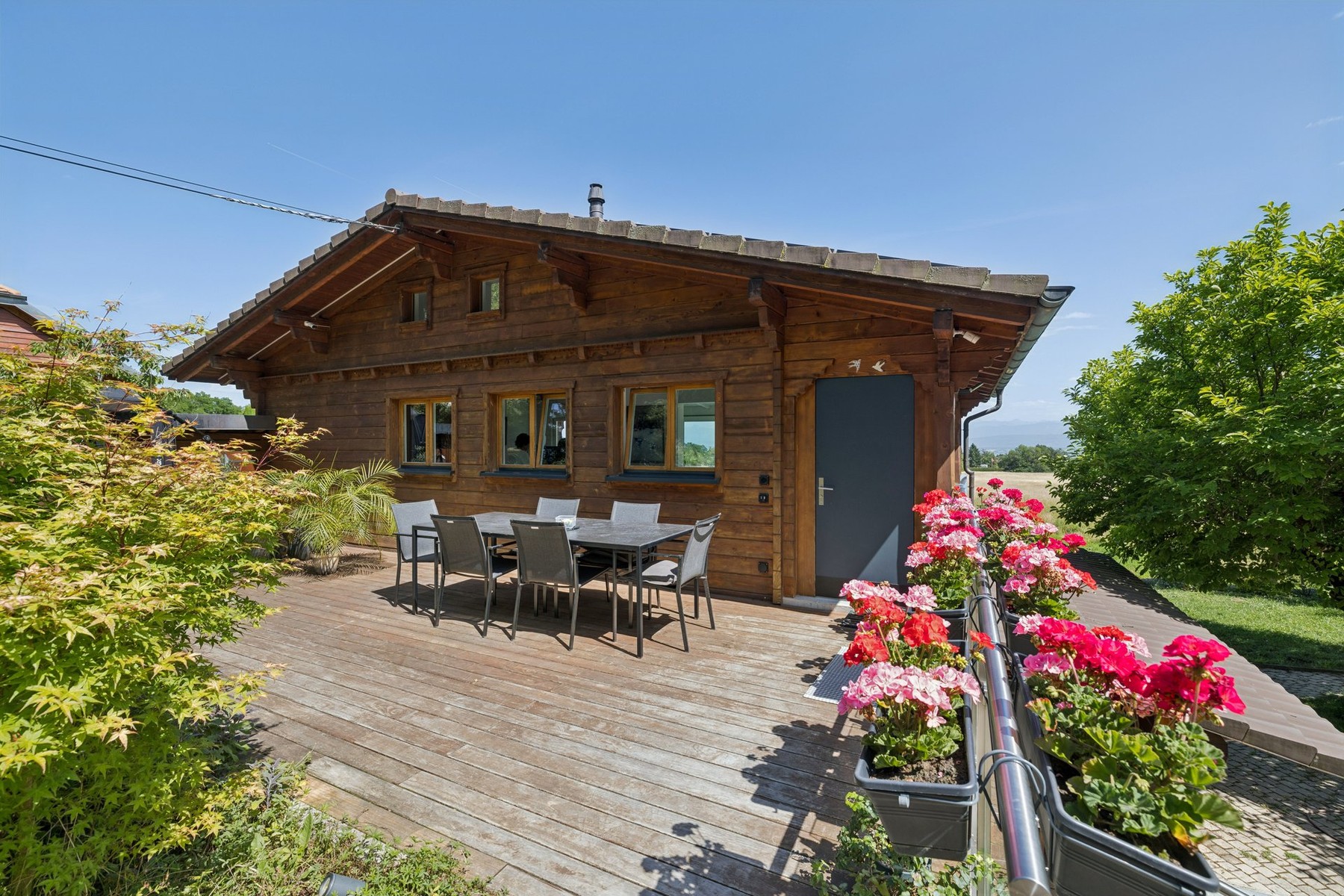  Stunning lake view, cottage with a pool - 物件實景
