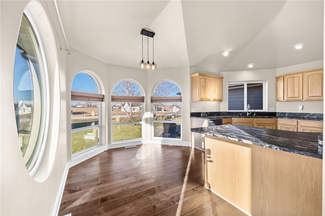 Shepherd, Montana, 59079, United States, 5 Bedrooms Bedrooms, ,3 BathroomsBathrooms,Residential,For Sale,1998698