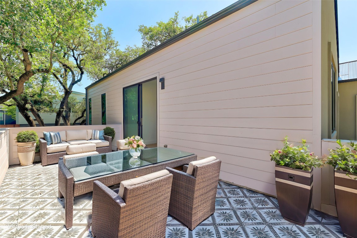 Austin, Texas, 78704, United States, 2 Bedrooms Bedrooms, ,3 BathroomsBathrooms,Residential,For Sale,1848594