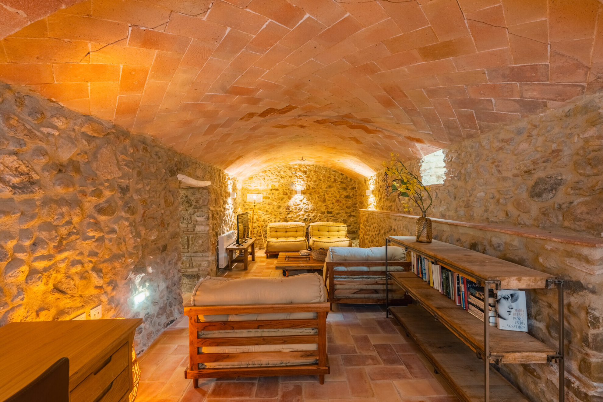 Extraordinary home in a unique enclave in Castell d