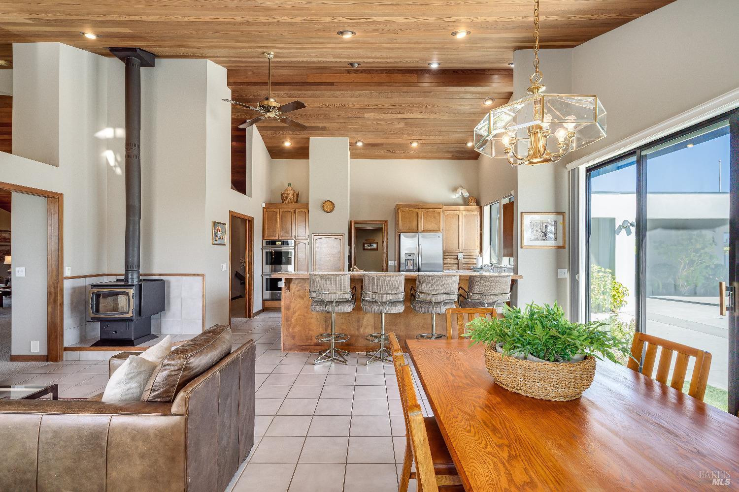 Napa, California, 94558, United States, 4 Bedrooms Bedrooms, ,6 BathroomsBathrooms,Residential,For Sale,1847246
