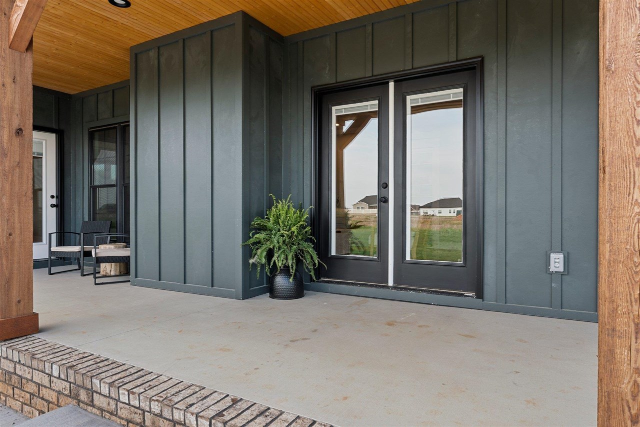 Franklin, Kentucky, 42134, United States, 3 Bedrooms Bedrooms, ,3 BathroomsBathrooms,Residential,For Sale,1988354