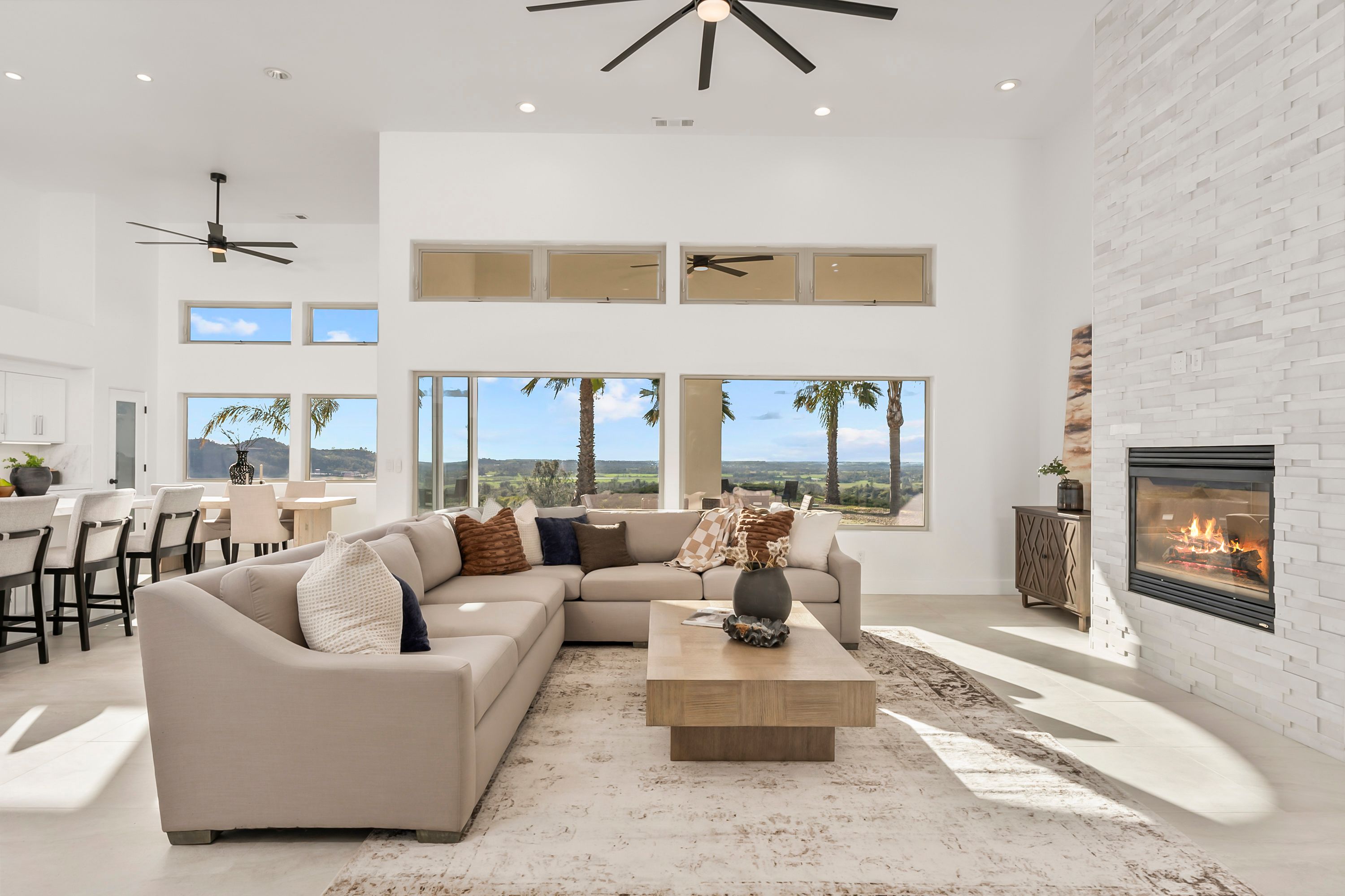  40 Acres - Big Views - Renovated Home - 物件實景