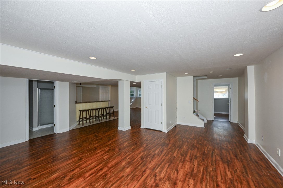 Aurora, Ohio, 44202, United States, 4 Bedrooms Bedrooms, ,4 BathroomsBathrooms,Residential,For Sale,1932632