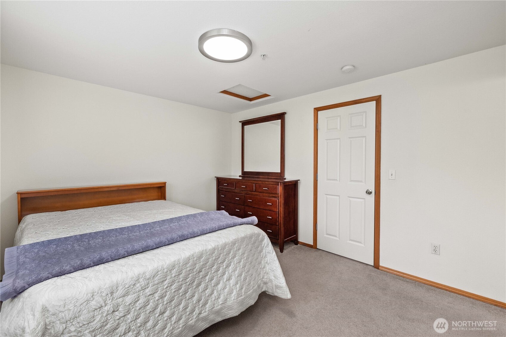 Everett, Washington, 98204, United States, 3 Bedrooms Bedrooms, ,3 BathroomsBathrooms,Residential,For Sale,1930415