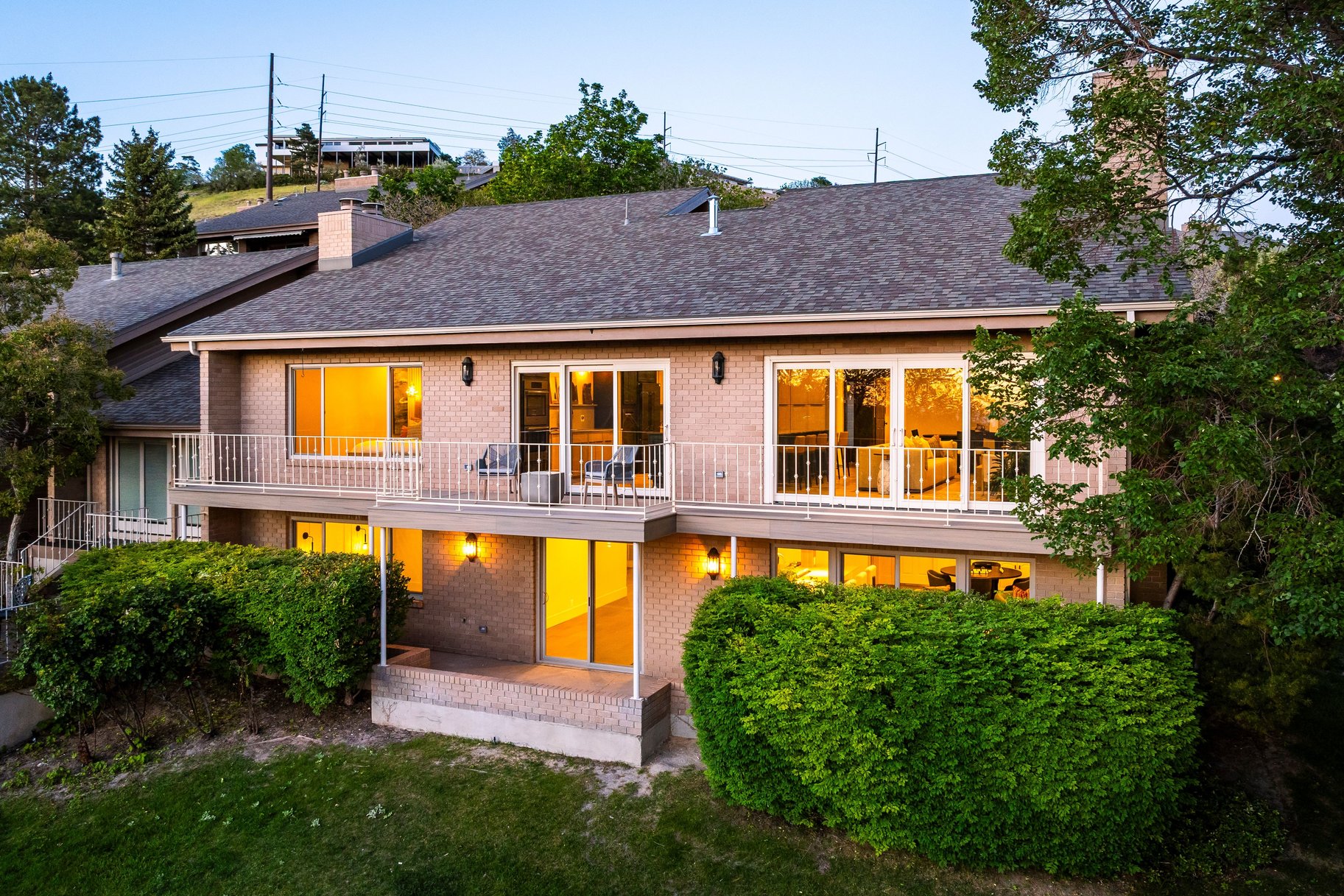  Fully Remodeled Entertainer