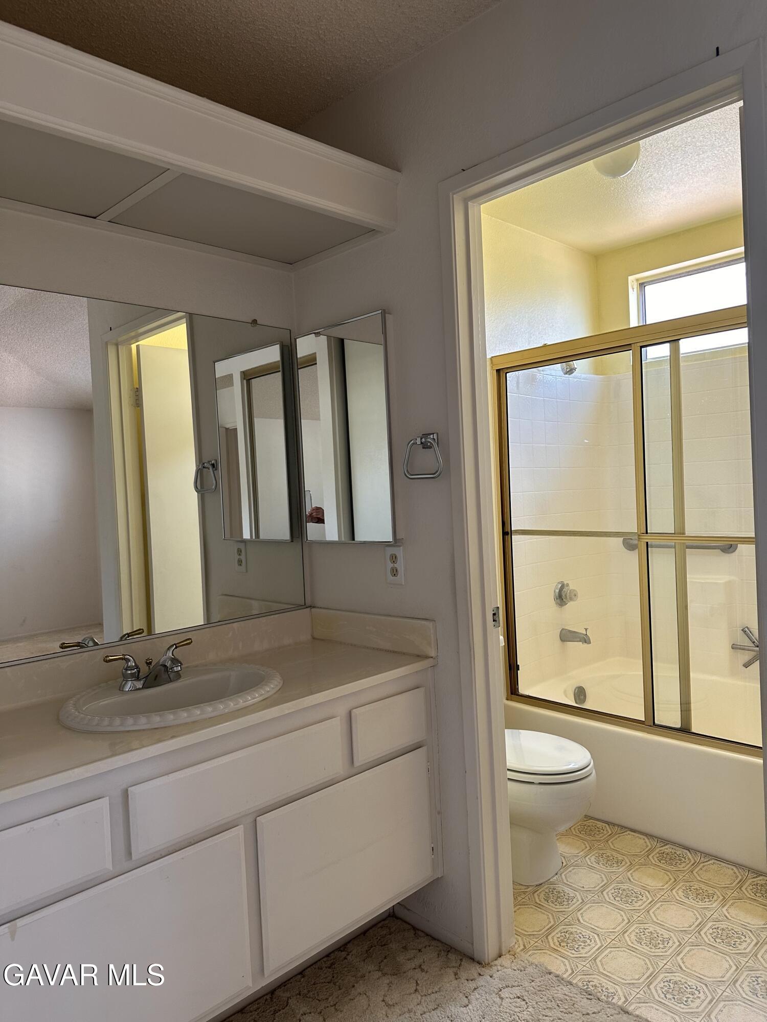 Palmdale, California, 93551, United States, 3 Bedrooms Bedrooms, ,3 BathroomsBathrooms,Residential,For Sale,1973672