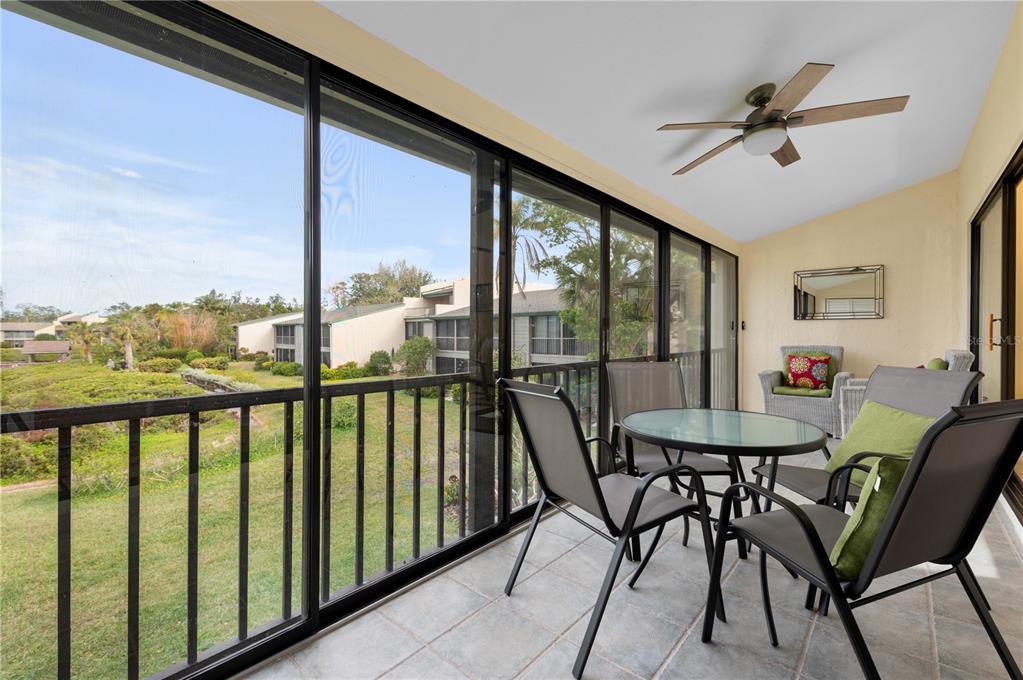 Sarasota, Florida, 34231, United States, 2 Bedrooms Bedrooms, ,2 BathroomsBathrooms,Residential,For Sale,1969119